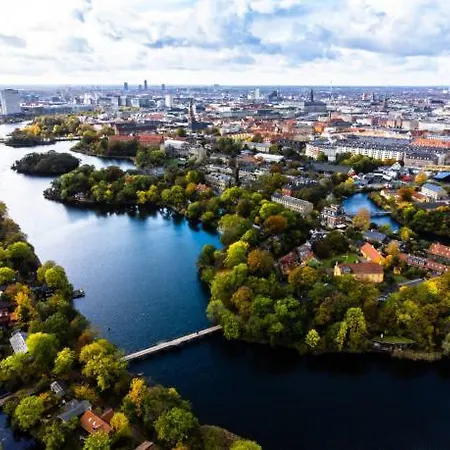 - Steps From Tivoli & Nyhavn Copenhagen