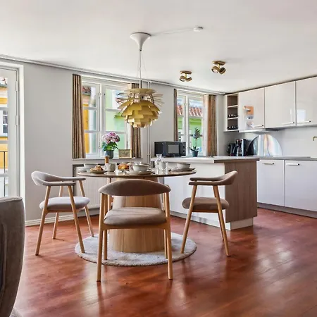 - Steps From Tivoli & Nyhavn Appartement
