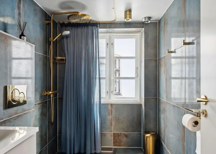 - Steps From Tivoli & Nyhavn Appartement *
